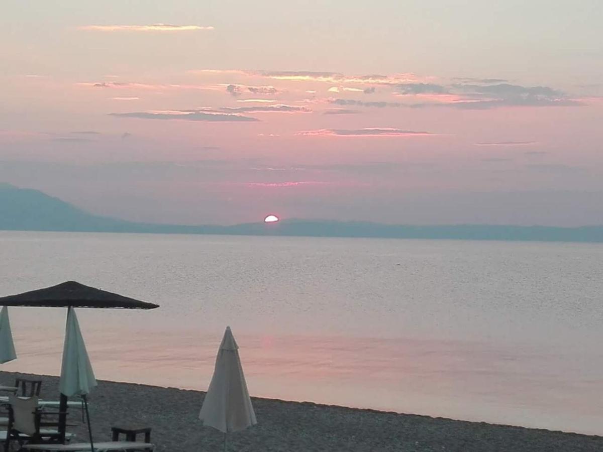 Prime Luxury Villa Beach Front Vrasná Exterior foto